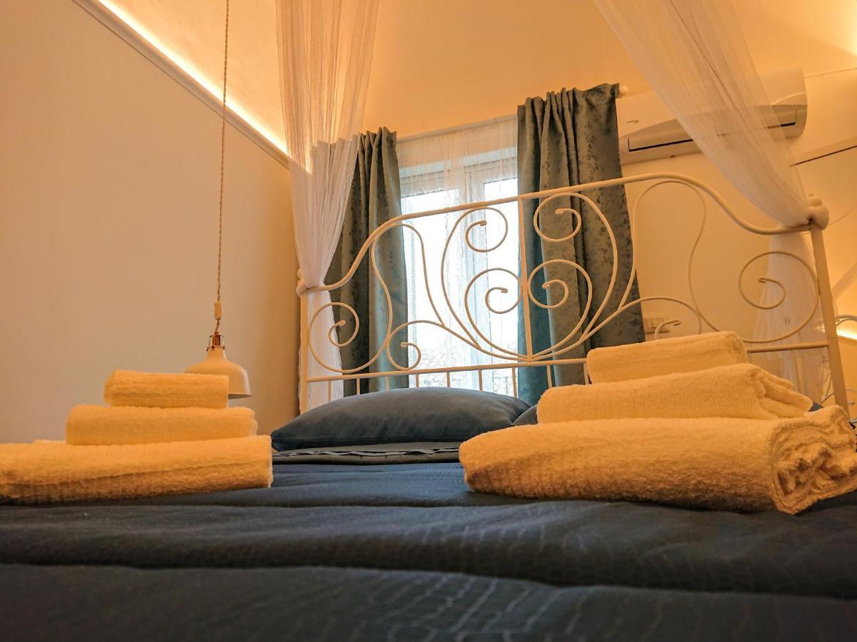 Siculi Central Apartment Катания Экстерьер фото