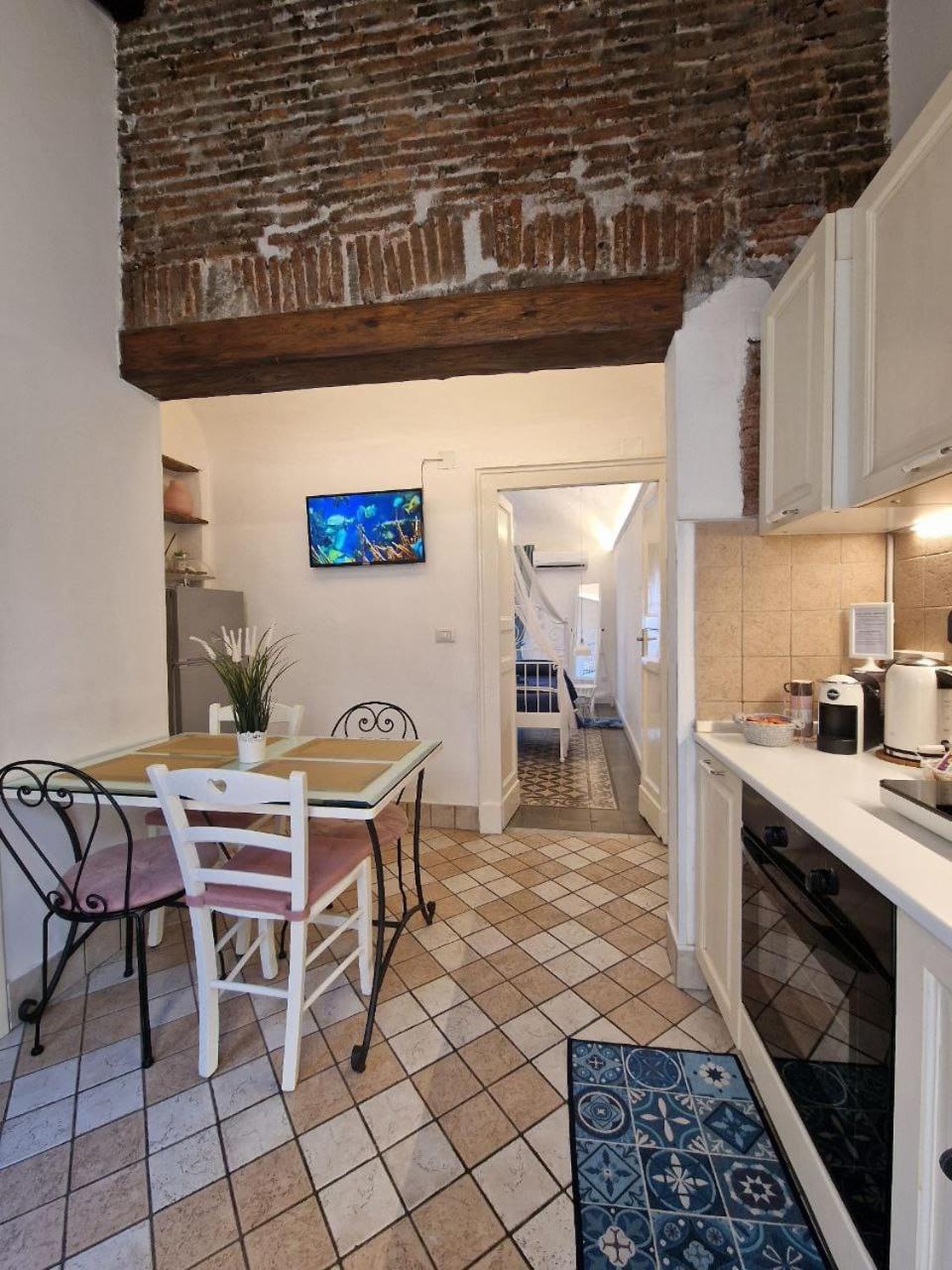 Siculi Central Apartment Катания Экстерьер фото